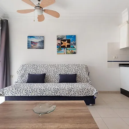 Apartment Bahia La Caleta 3 *